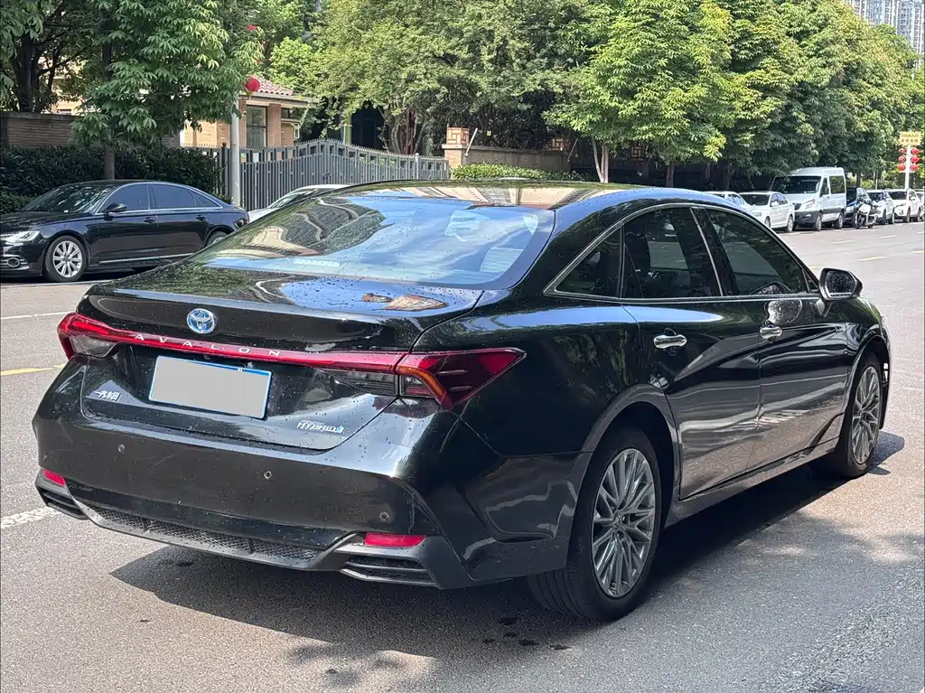 Toyota Avalon - фото 9