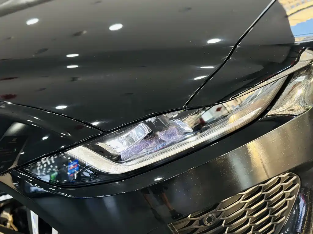 Jaguar XEL — миниатюра 11