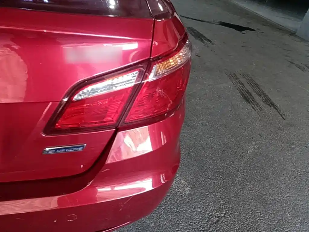 Changan Eado 2015 1.6L MT Luxury V