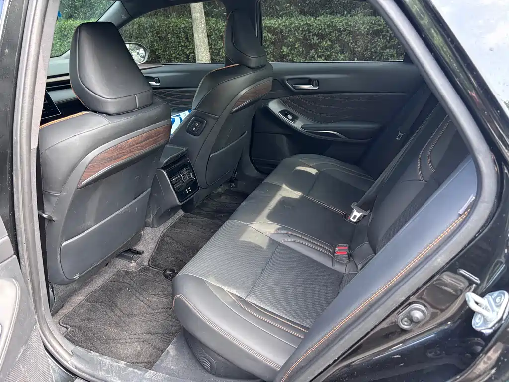 Toyota Avalon - фото 5