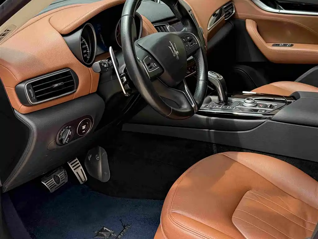 Maserati Levante 3.0T Standard Edition China VI, фото 4