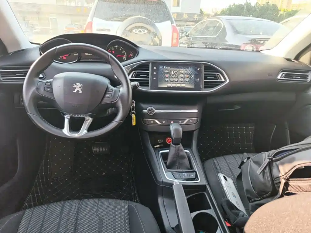 Peugeot 308S — миниатюра 10