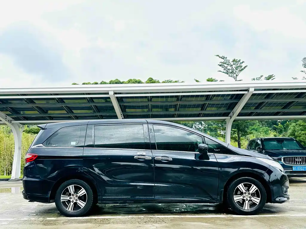 Honda Odyssey 2015 2.4L Comfort