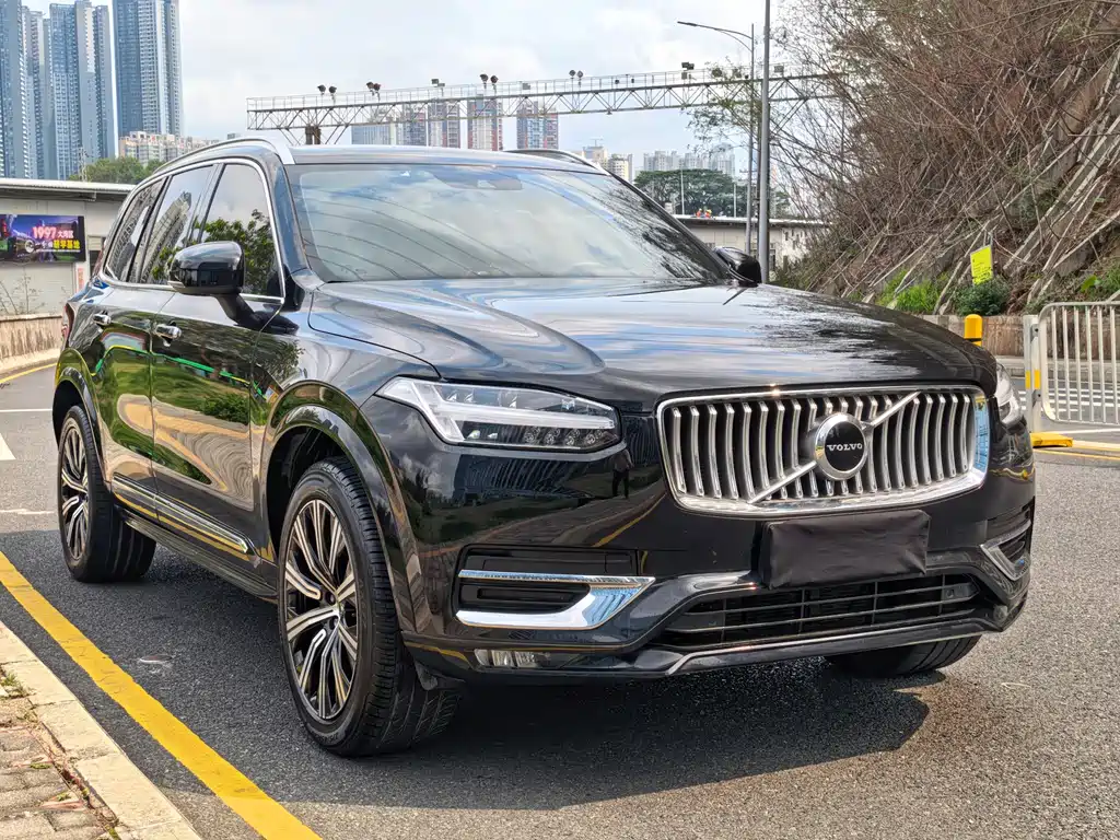 Volvo XC90 2021 B5 Luxury 7 мест