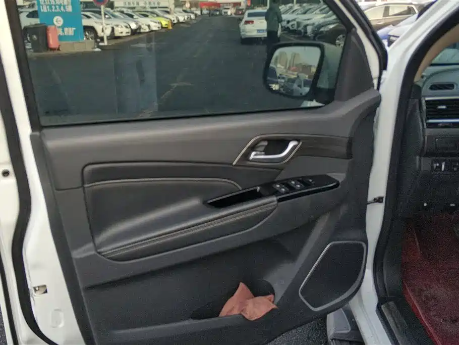 ISUZU MU X SHEPHERD RANGER