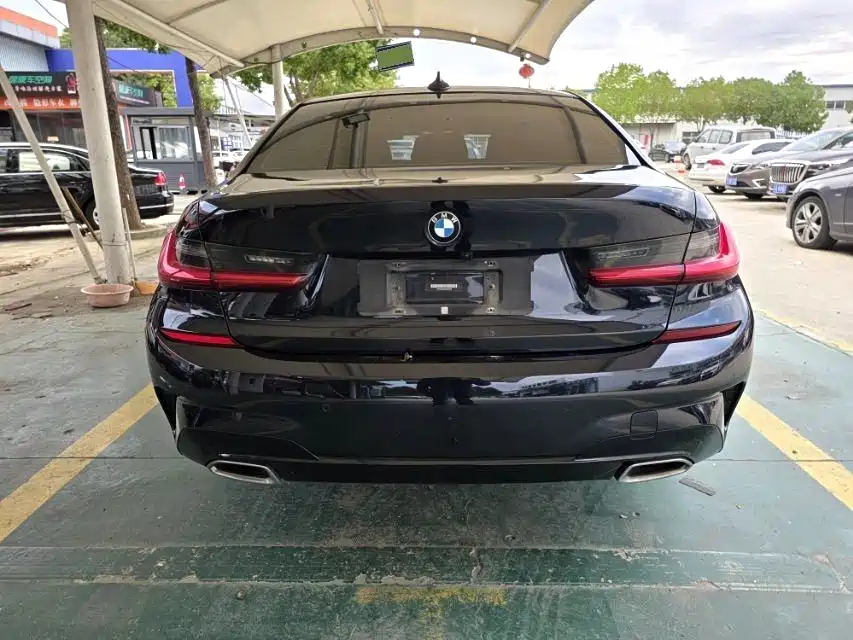 BMW 3 Series — миниатюра 8