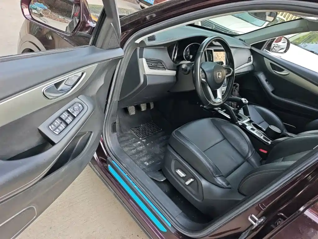 Zotye Zotye SR7 — миниатюра 16