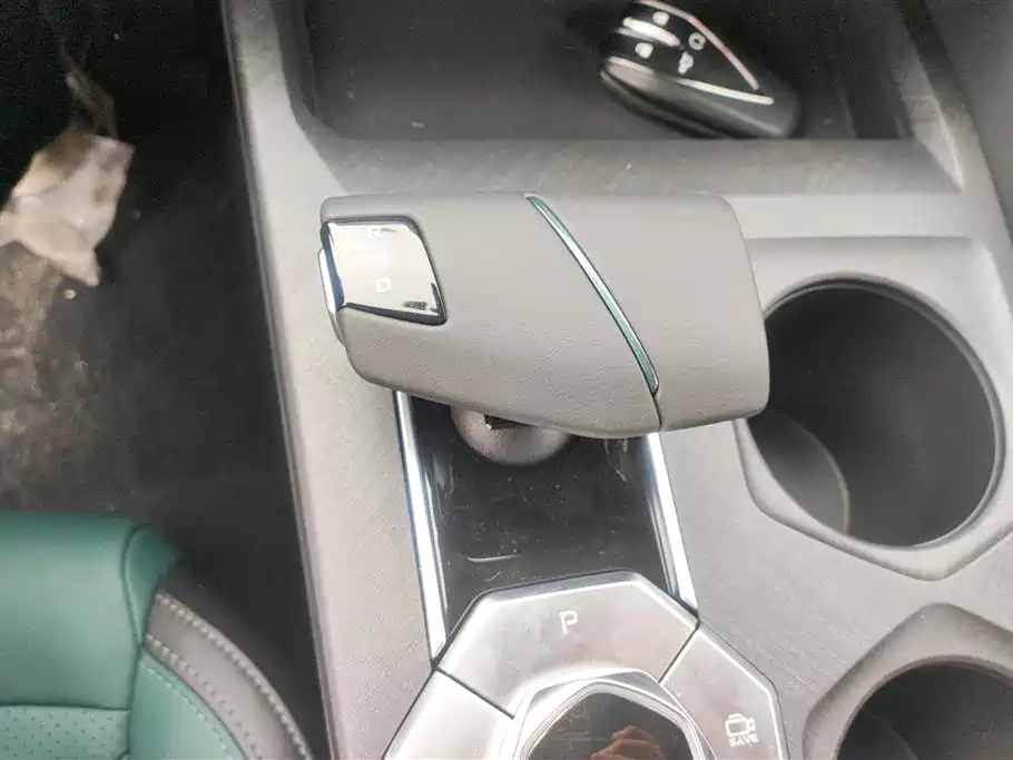 CHANGAN UNI V SMART IDD