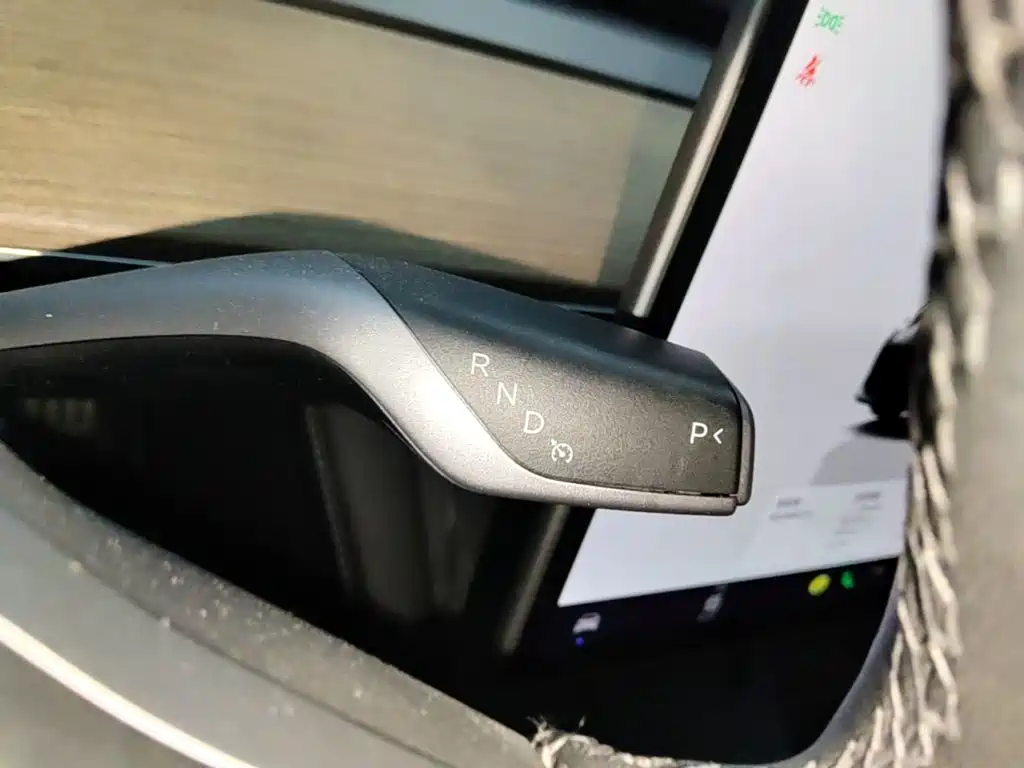 Tesla Model 3 — миниатюра 14