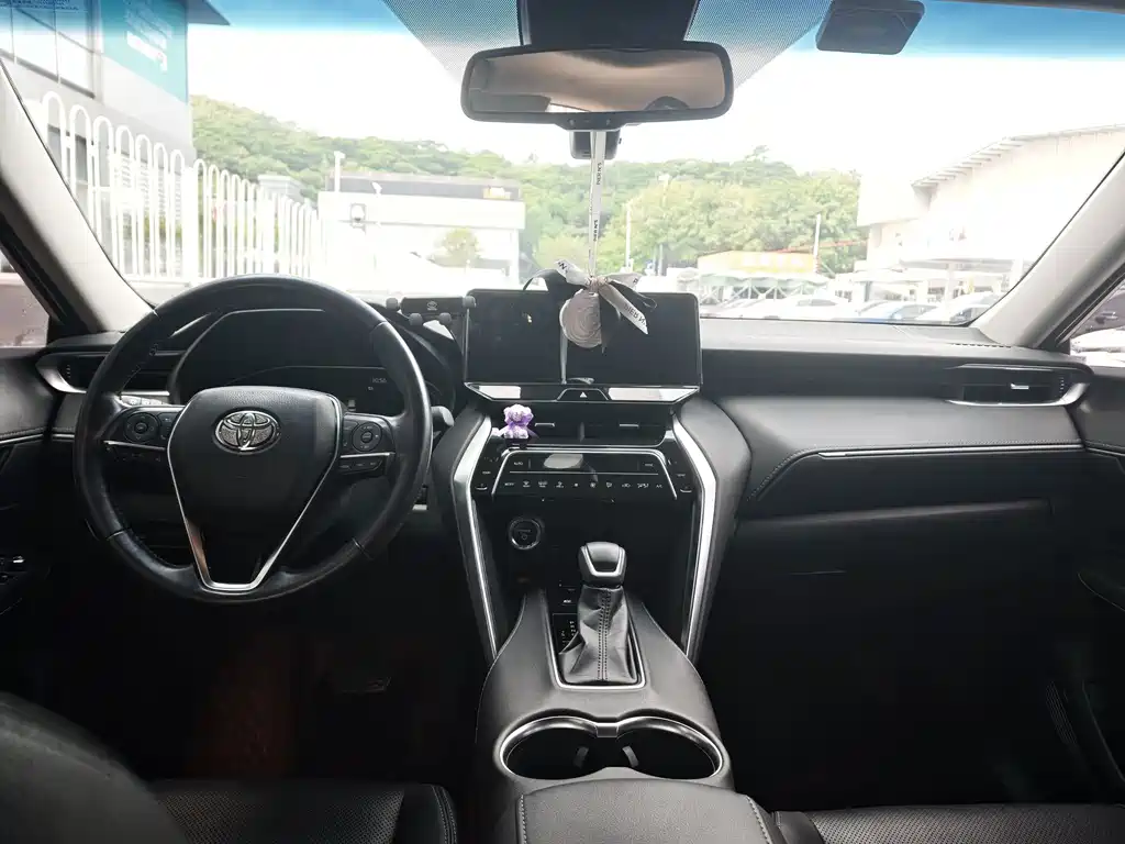 Toyota Harrier — миниатюра 12
