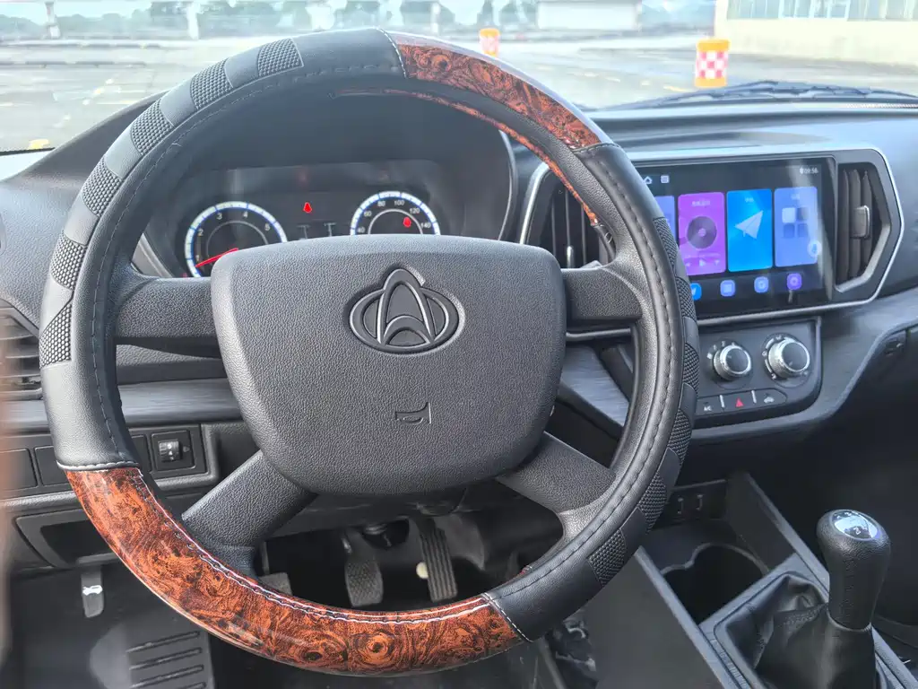 CHANGAN CHANGAN RUIXING M60