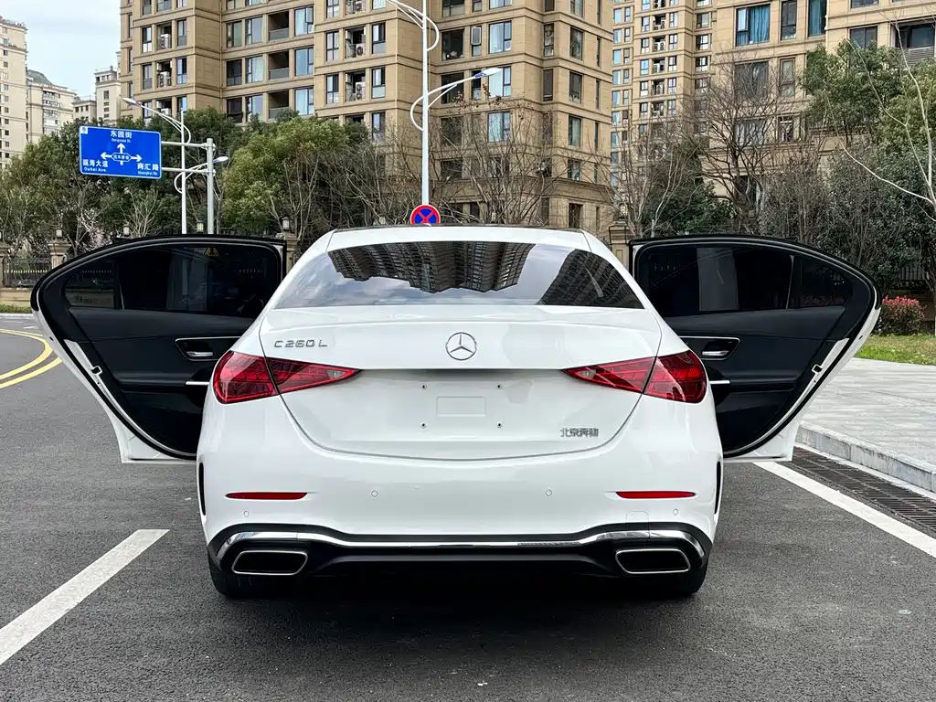 MERCEDES-BENZ C CLASS