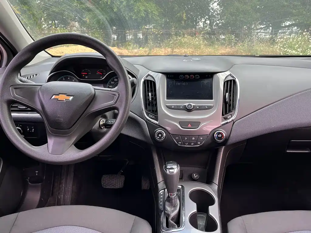 CHEVROLET CRUZE