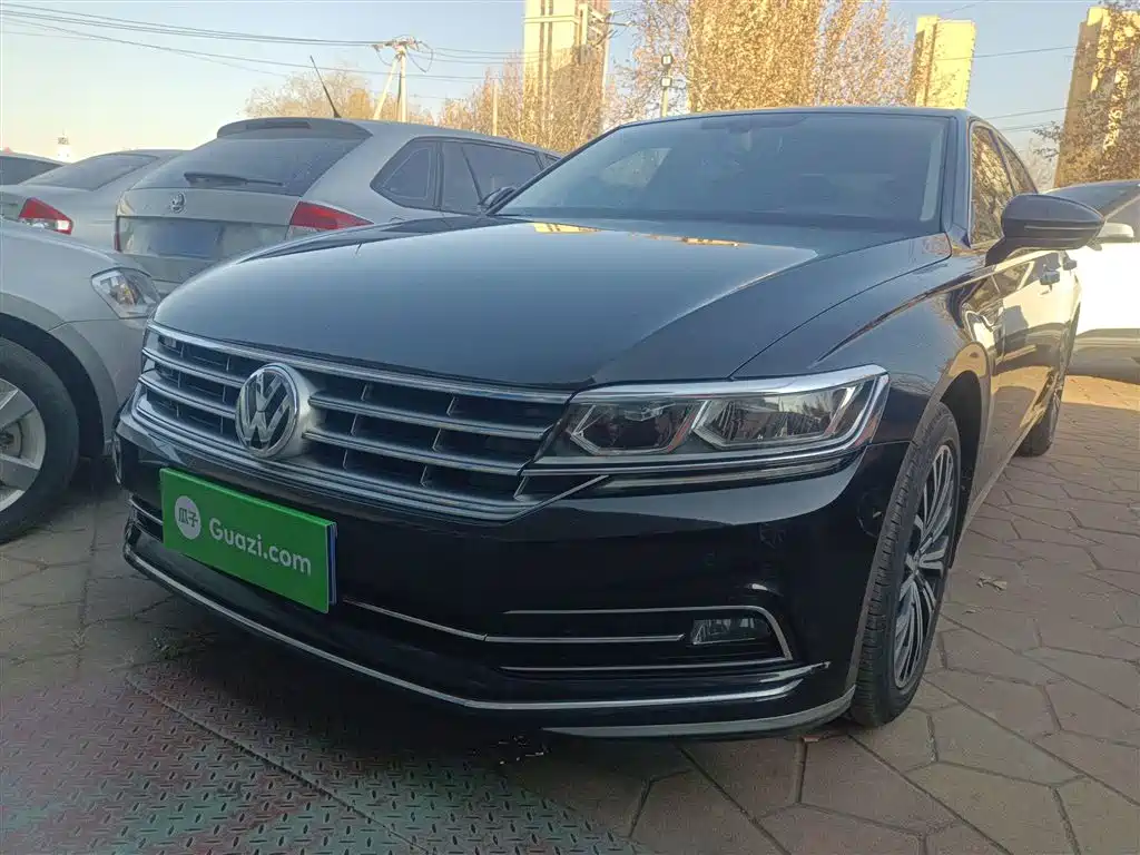 VOLKSWAGEN HUIANG