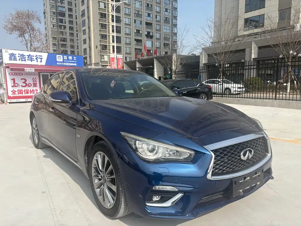 INFINITI Q50L