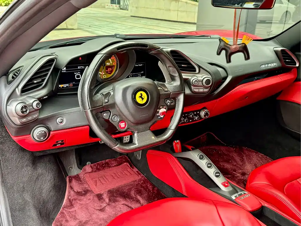 Ferrari 488 — миниатюра 5