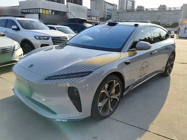 NIO ET5T