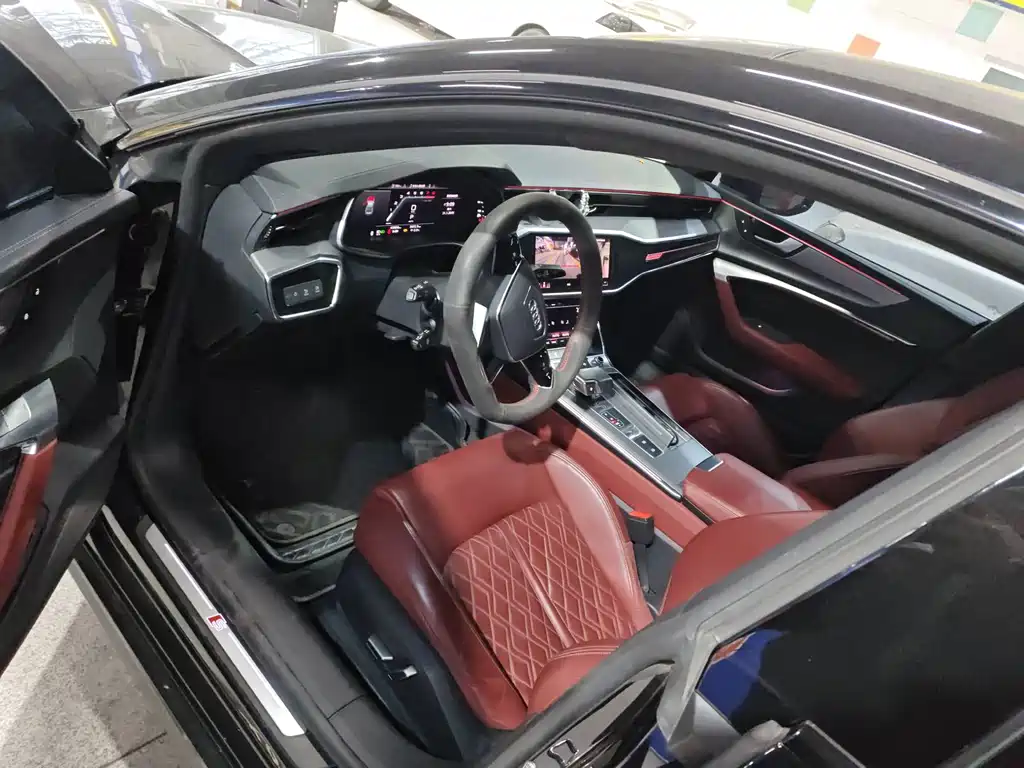 AUDI A7L
