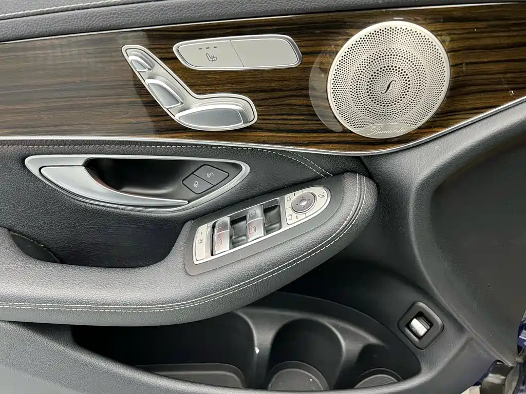 Mercedes-Benz GLC — миниатюра 16