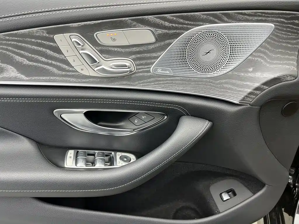Mercedes-Benz CLS — миниатюра 12