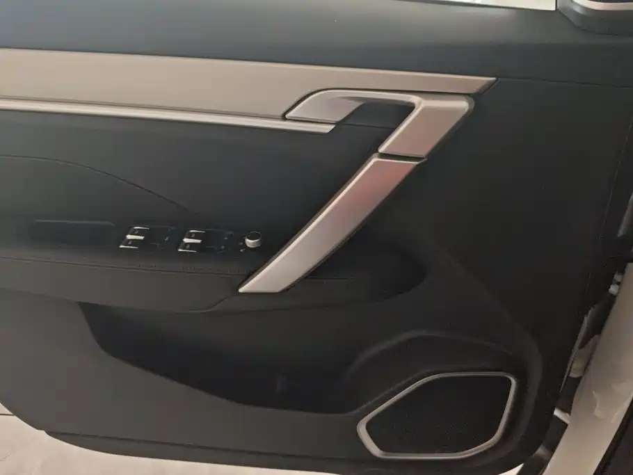 Geely Binyue 2025 L 1.5TD DCT