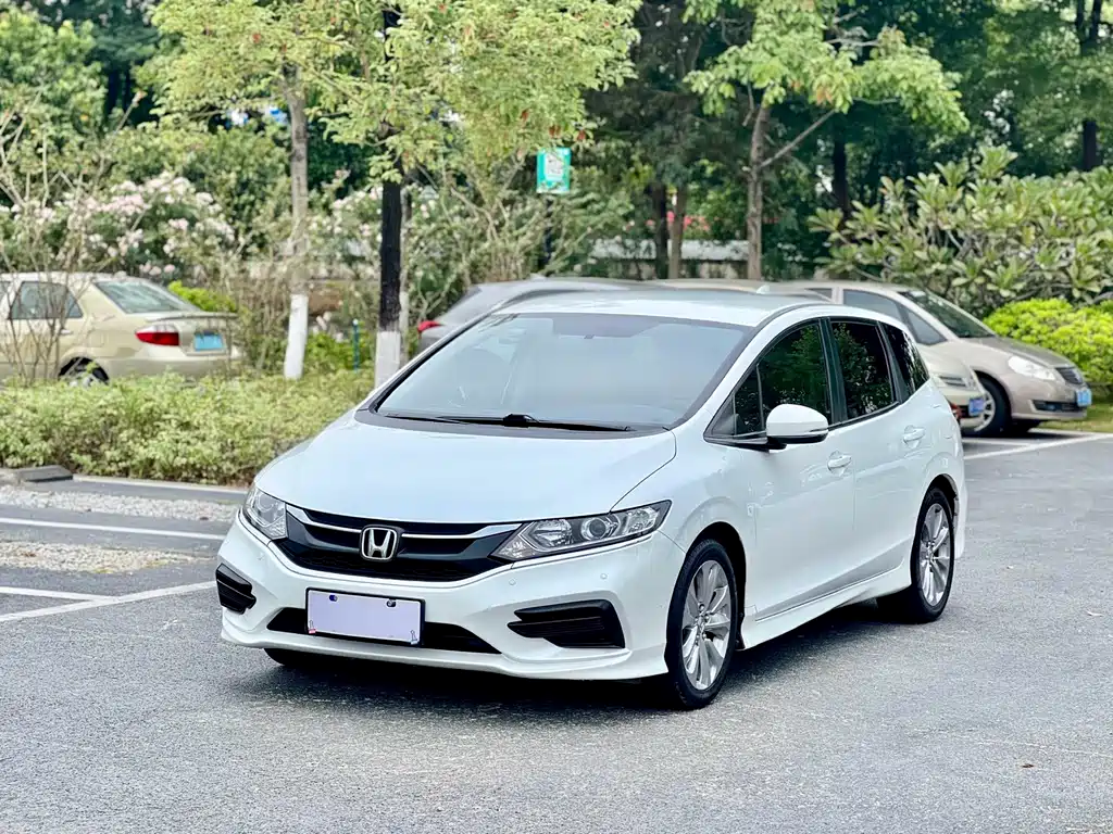 Honda Jade 2017