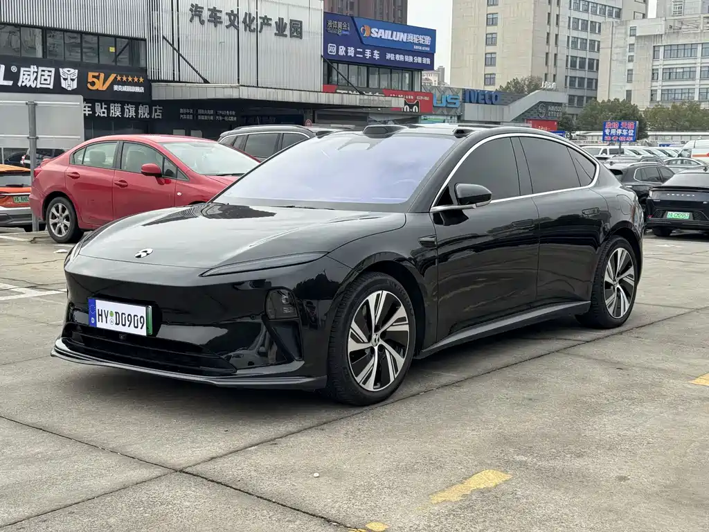 NIO NIO ET5