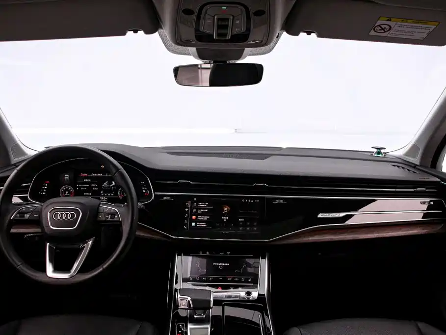 Audi Q7 — миниатюра 5