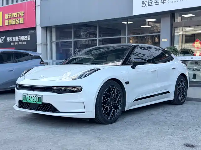 2023 Zeekr 001
