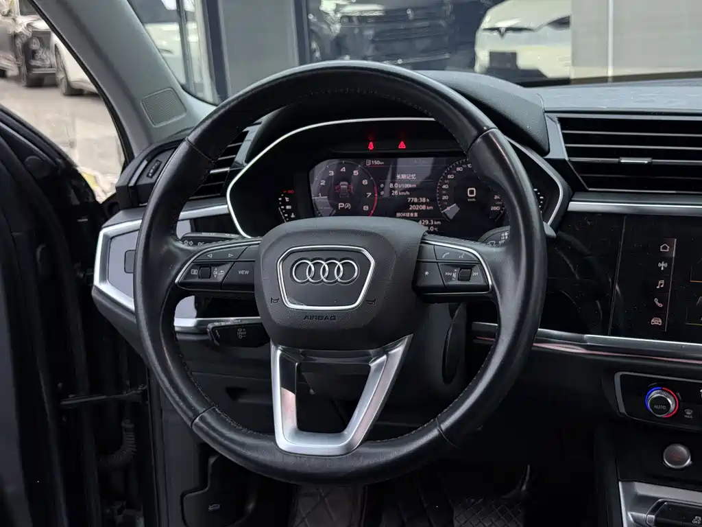 Audi Q3 2021 35 TFSI