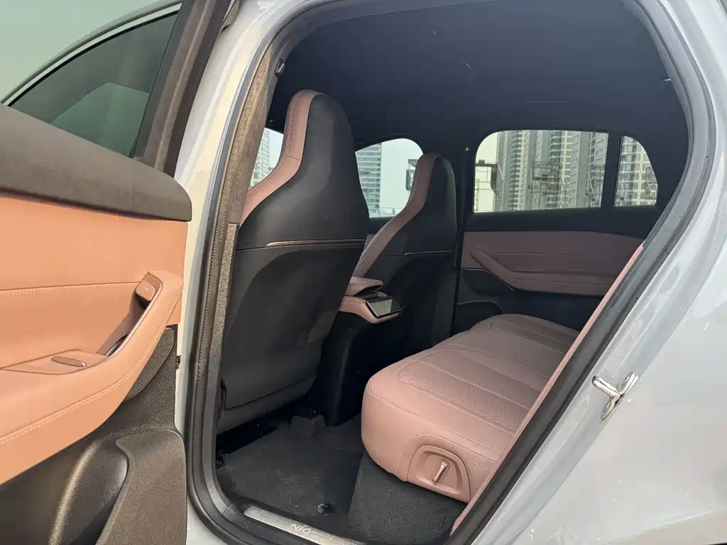 NIO EC6 — миниатюра 9