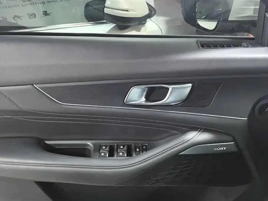 Changan UNI-K iDD 2023 iDD 1.5T 135km