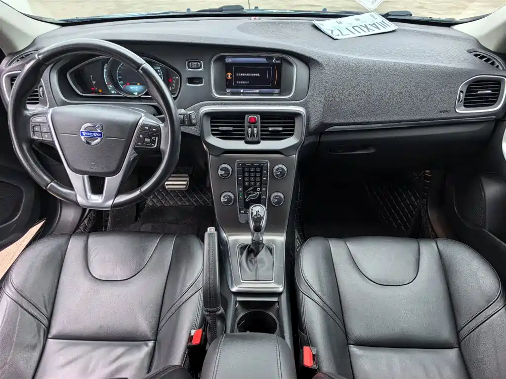 Volvo V40 2014 2.0T