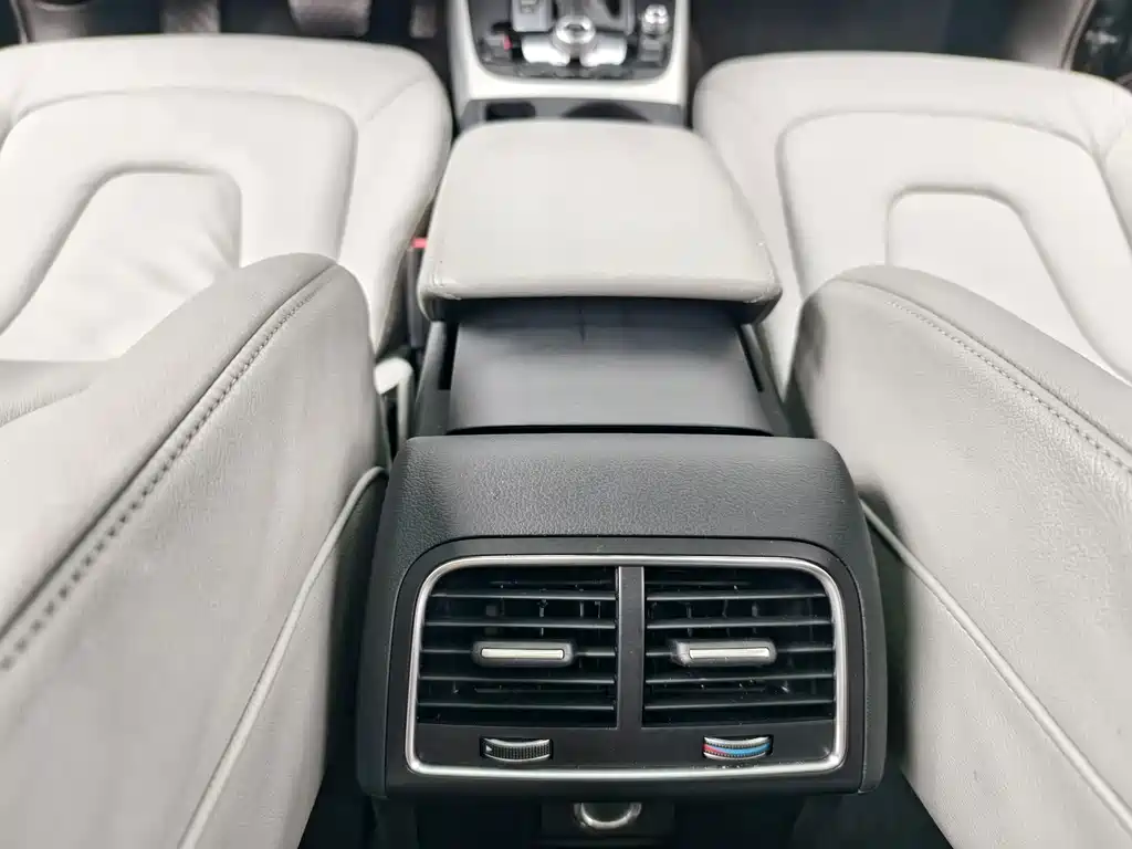 Audi A4 (Import) — миниатюра 17