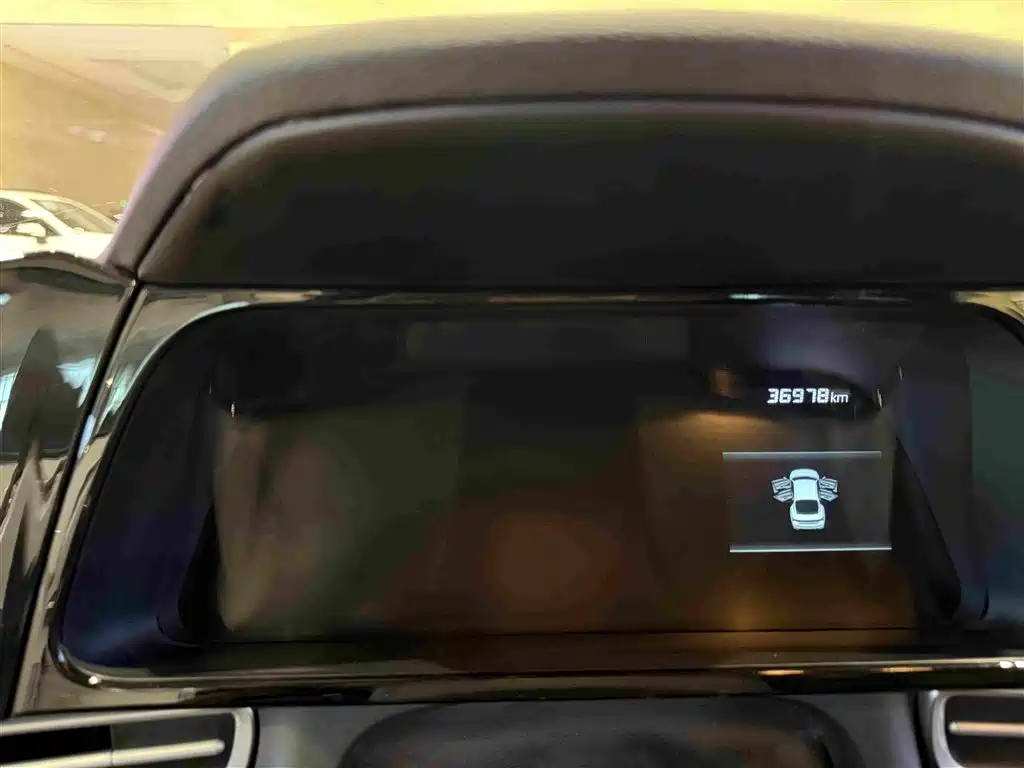 Hyundai Elantra — миниатюра 7