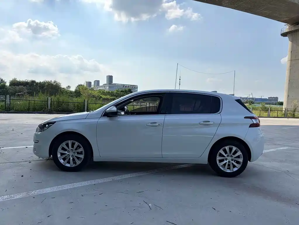 Peugeot 308S 2015 1.2T AT