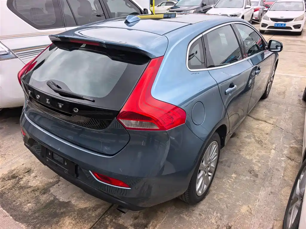 Volvo V40 2014 2.0T