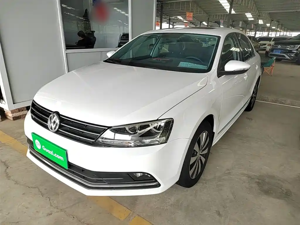 Volkswagen Sagitar 2017