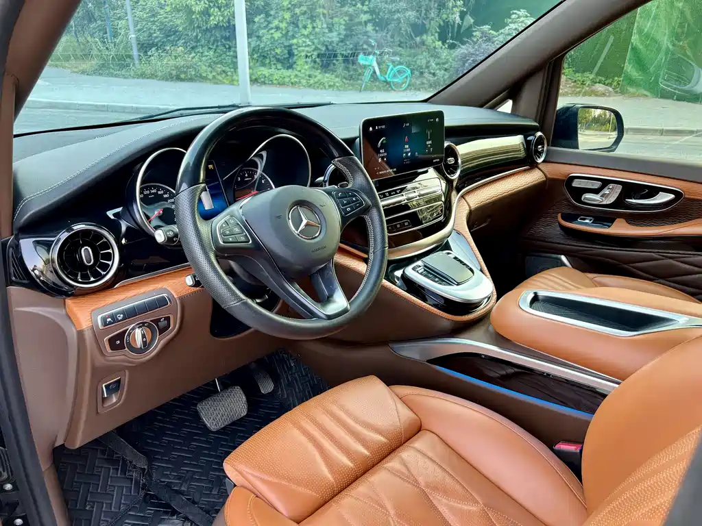 Mercedes-Benz V-Class V 2022 V 260 L Luxury