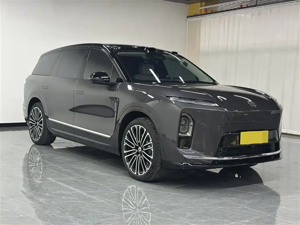 NIO ES8 2026 мест Executive