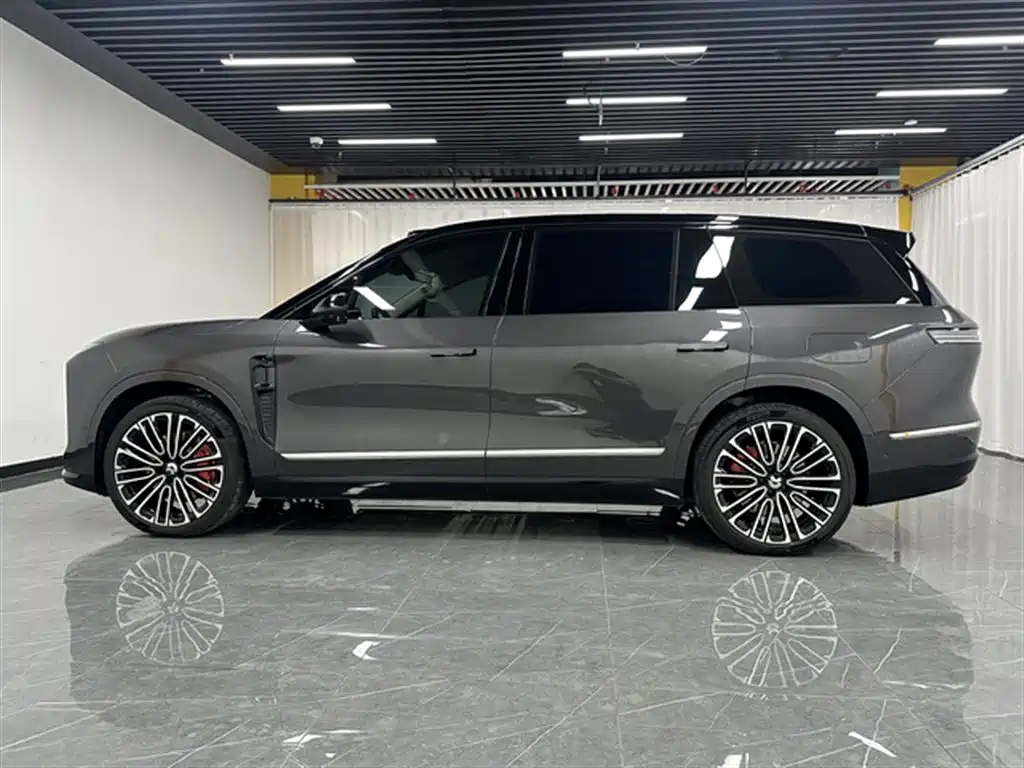 NIO ES8 2026 мест Executive