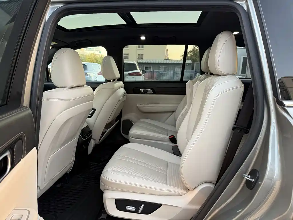 Li Auto Li ONE — миниатюра 7