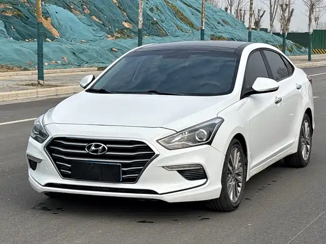 hyundai name-picture