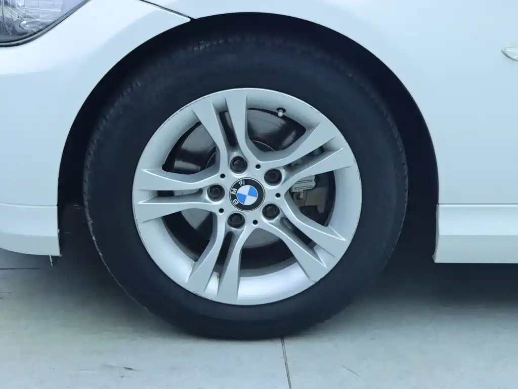BMW 3 Series 3 2009 320i Fashion