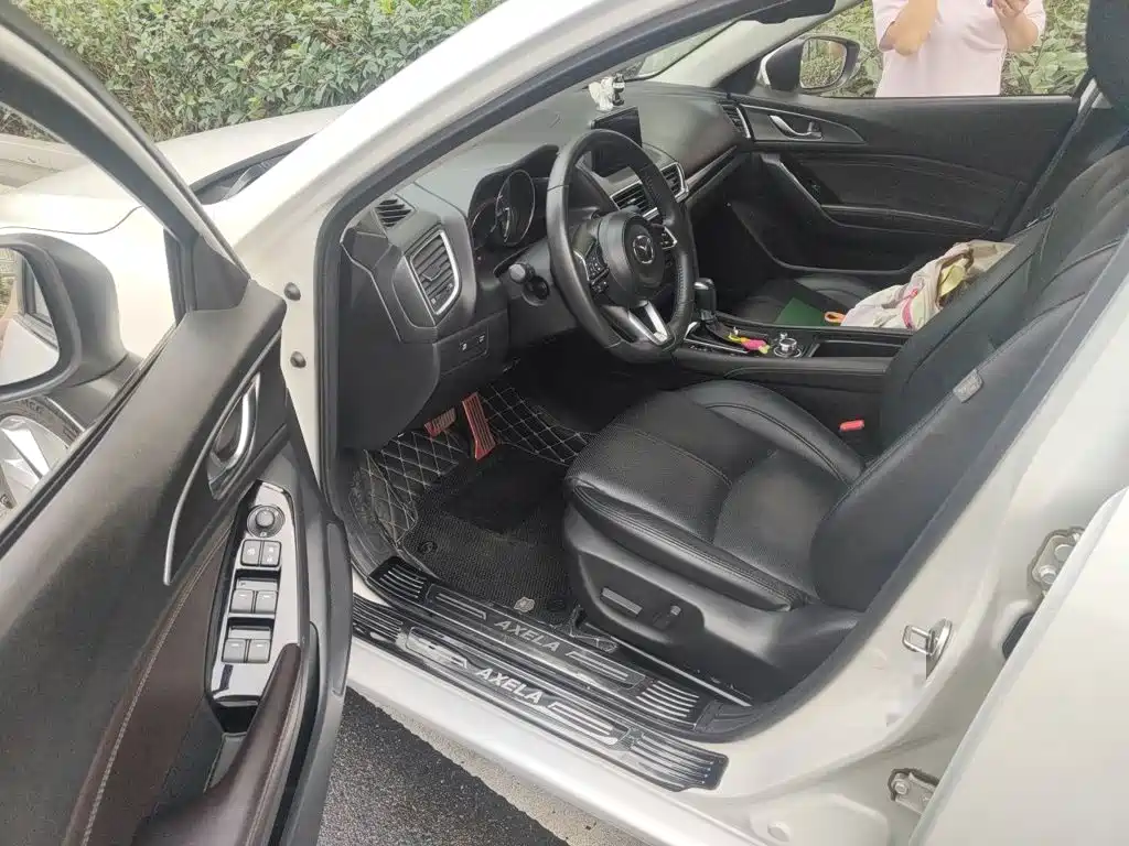 Mazda 3 Axela — миниатюра 17