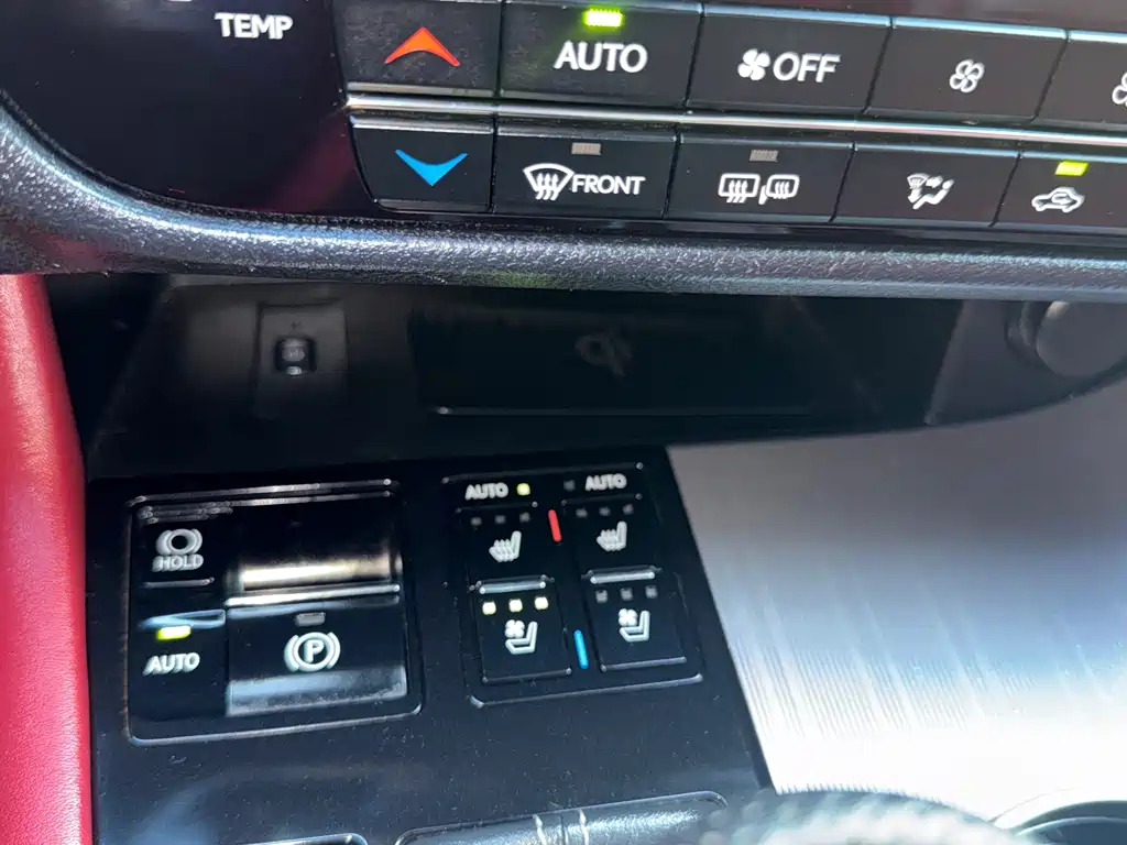 Lexus RX — миниатюра 24