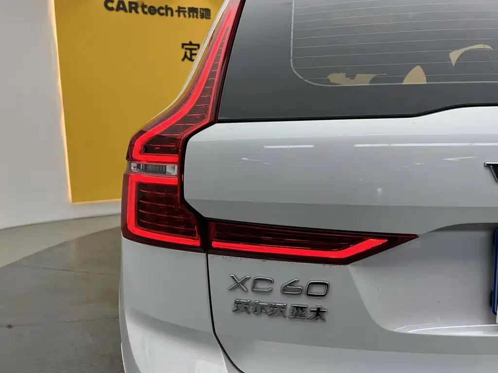 Volvo XC60 — миниатюра 10