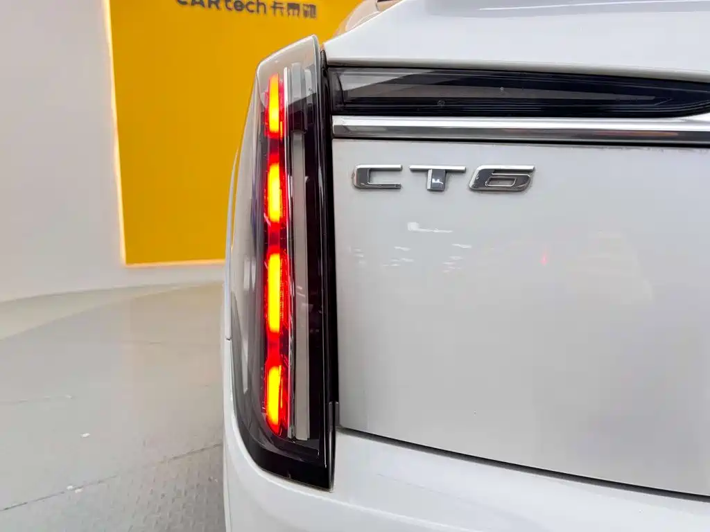 Cadillac CT6 — миниатюра 8