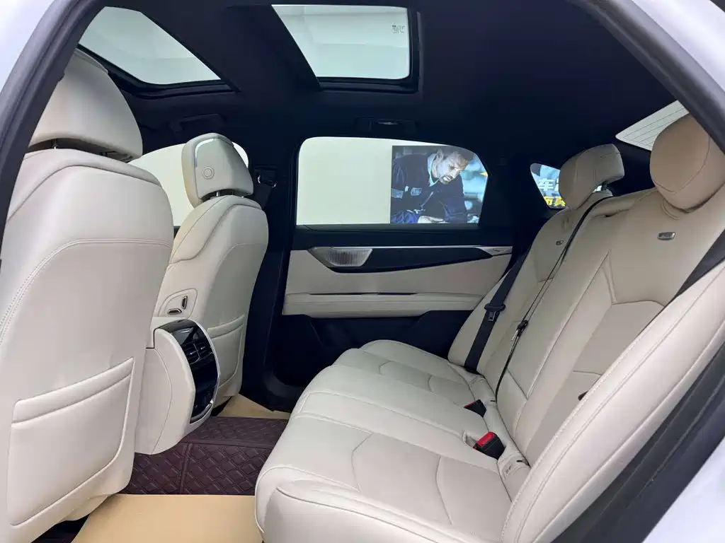 Cadillac CT6 — миниатюра 19