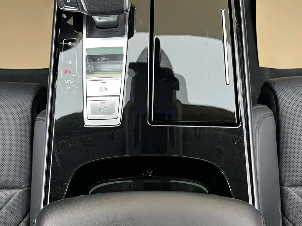 Audi A8 — миниатюра 21